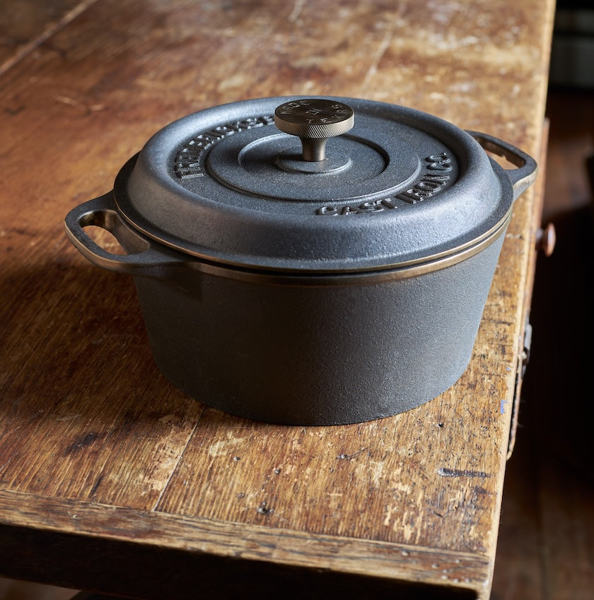 No. 10 Cast Iron Dutch Oven (Pre-Order)