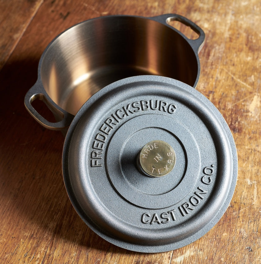 No. 10 Cast Iron Dutch Oven (Pre-Order)