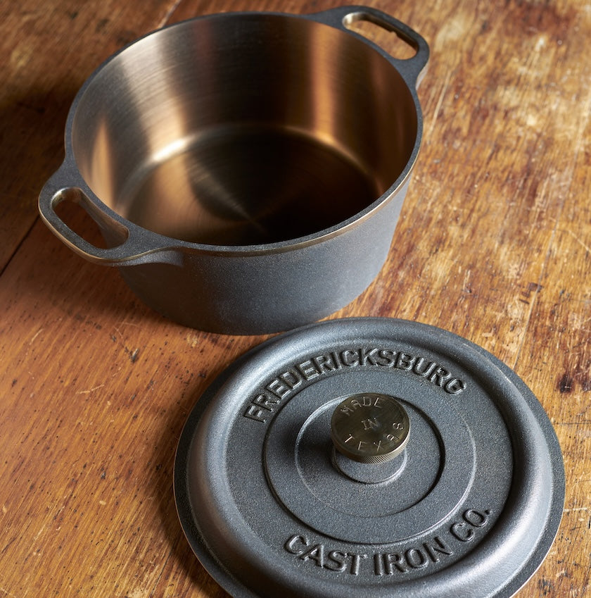 No. 10 Cast Iron Dutch Oven (Pre-Order)