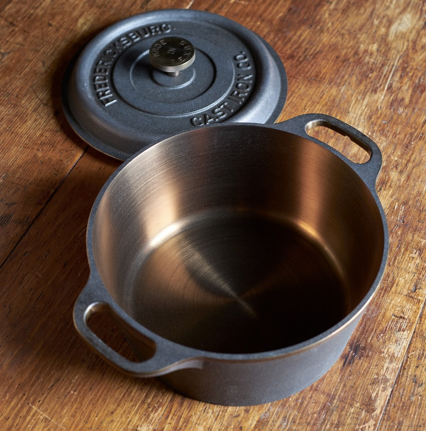 No. 10 Cast Iron Dutch Oven (Pre-Order)