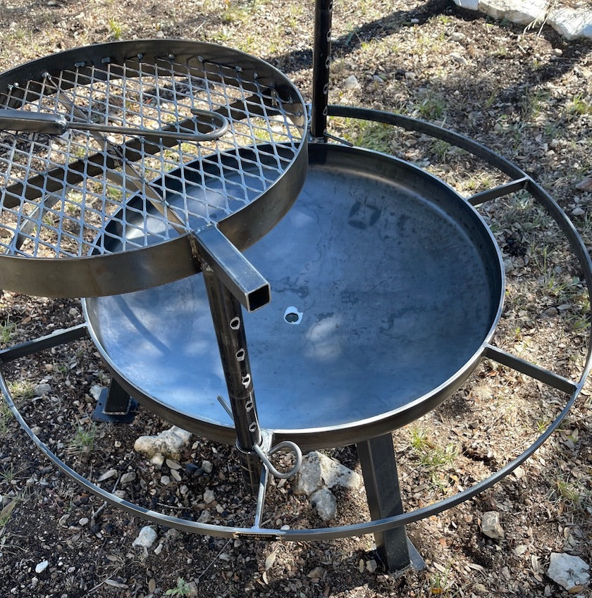 Fire Pit with Boot Rail – Fredericksburg Cast Iron Co.
