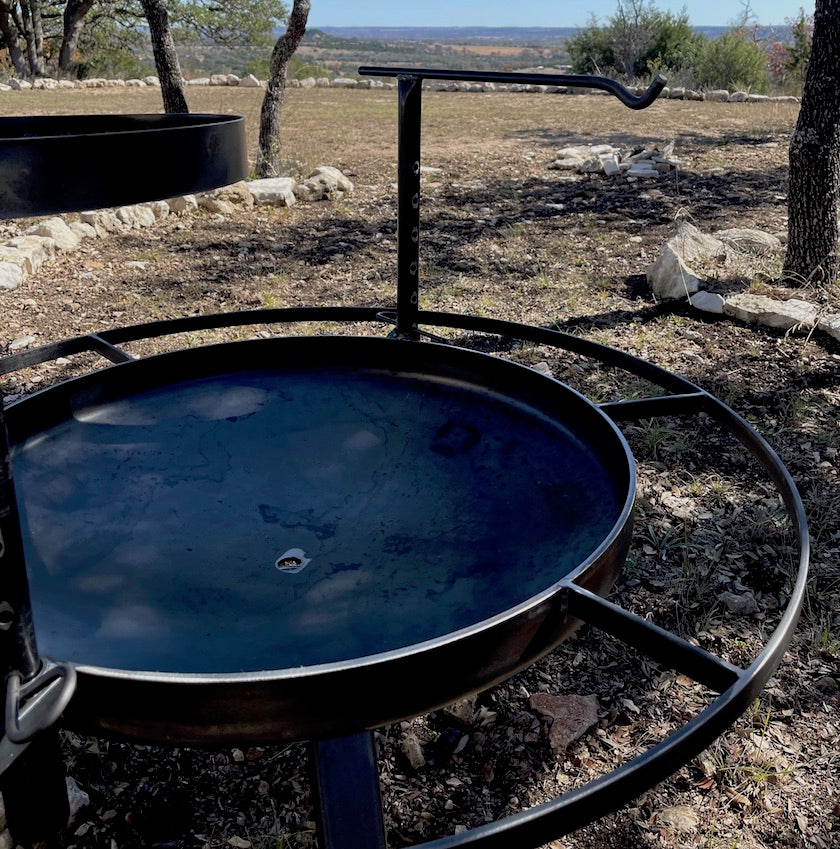 Fire Pit with Boot Rail – Fredericksburg Cast Iron Co.